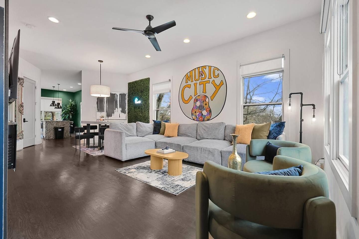 Modern Luxe Townhome With Rooftop Cinema * Nashville