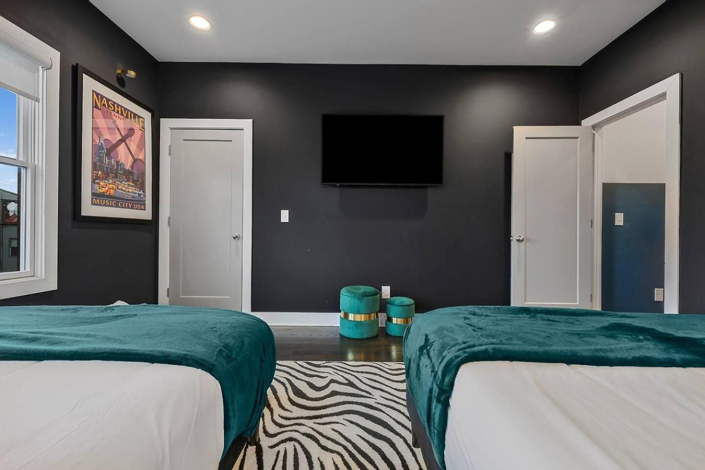 Modern Luxe Townhome With Rooftop Cinema