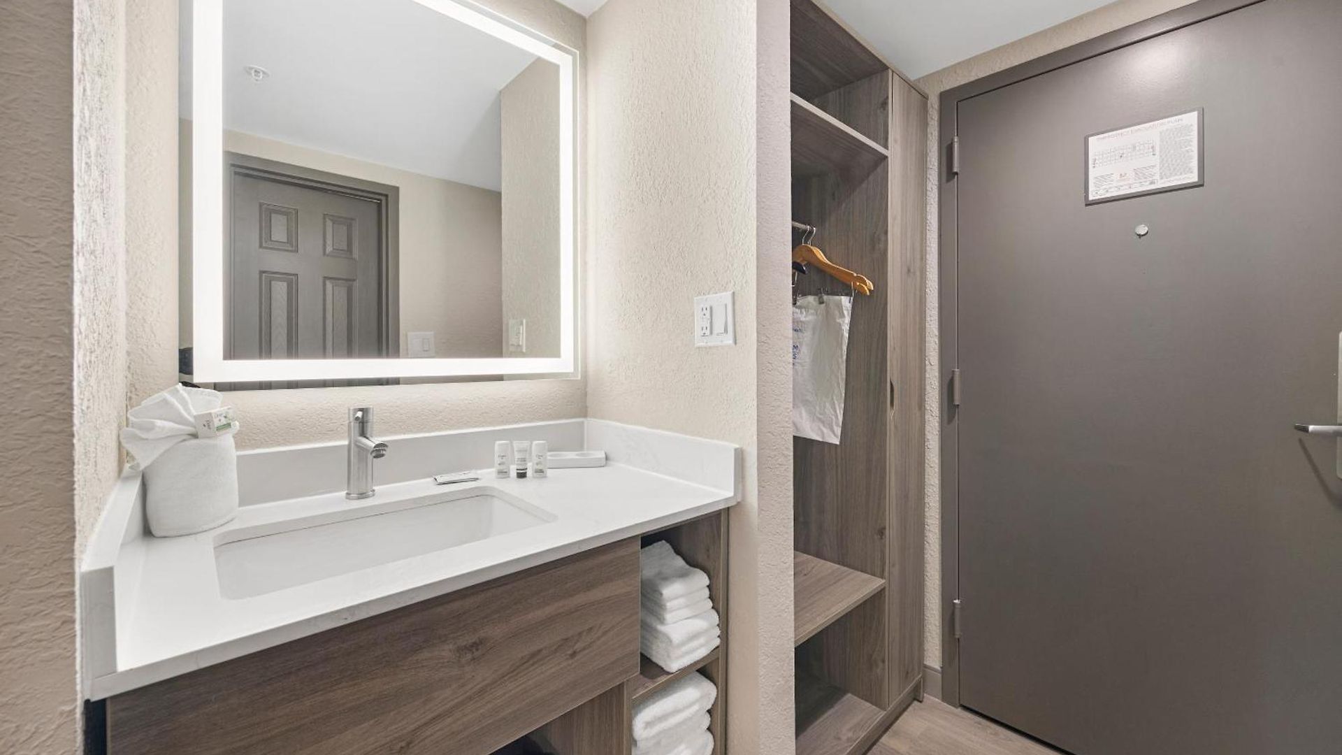 La Quinta By Wyndham Airport/opryland 3*