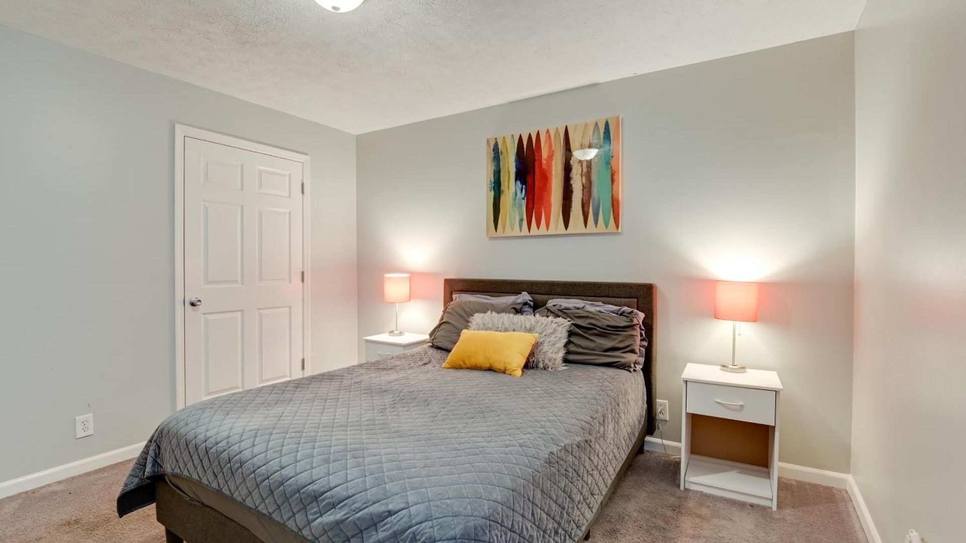 1 Mi To Dtwn: Pet-friendly In Apartment