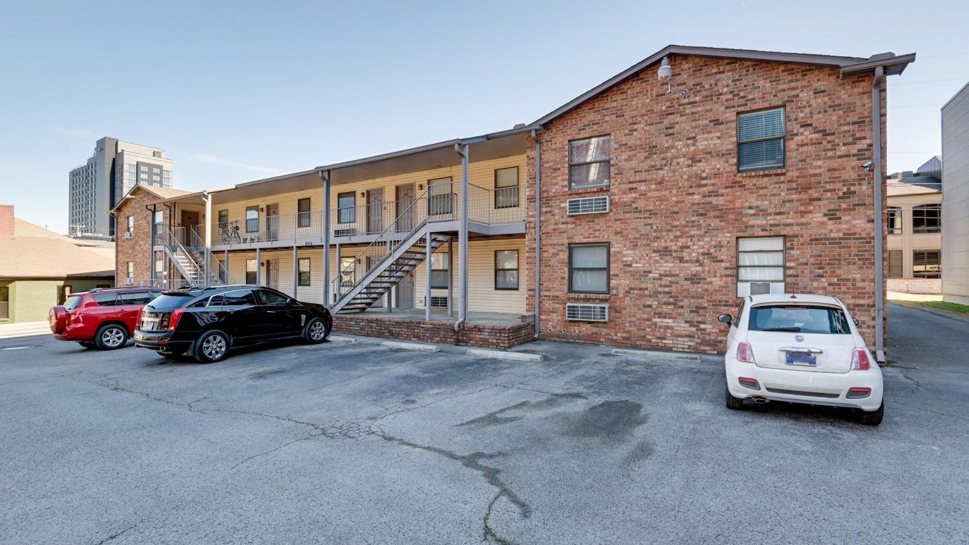 < 1 Mi To Vanderbilt: Apartment Nashville