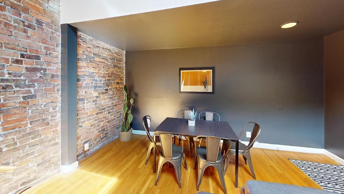 The Lofts At 107 Aparthotel