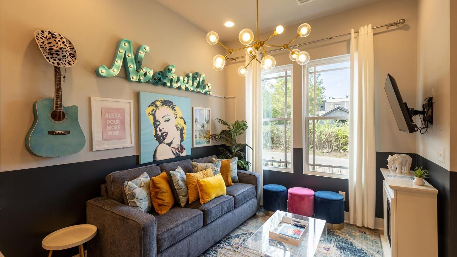 Heights Townhome With Free Parking & 3 Baths * Nashville
