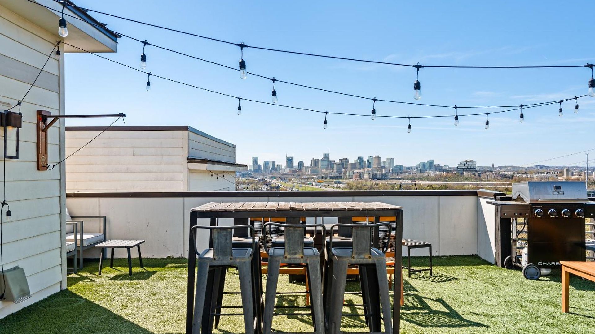 Downtown Views With Rooftop Golf Grill And Firepit Only 8min To Broadway *