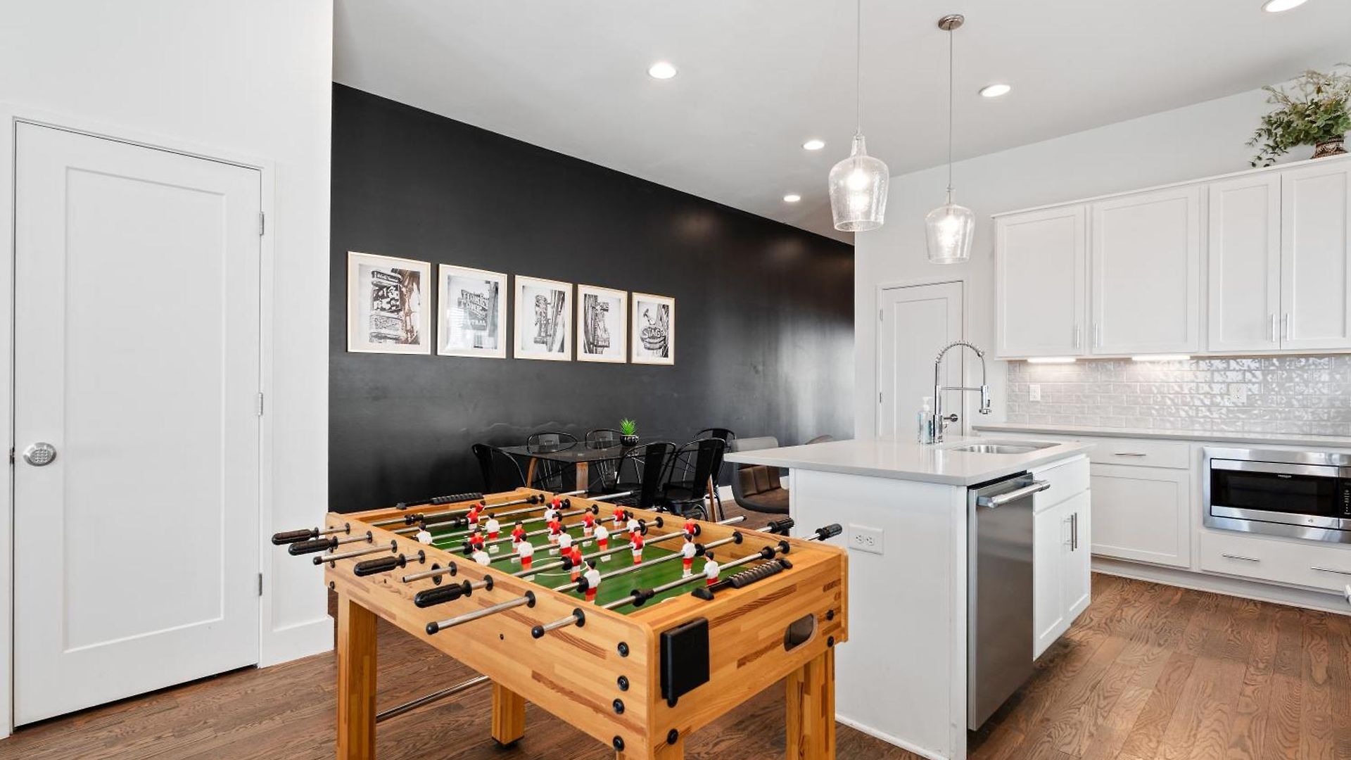 Holiday home Balcony Bar, Grill & Firepit With A View And Sleeps 16 Only 8 To Broadway Nashville