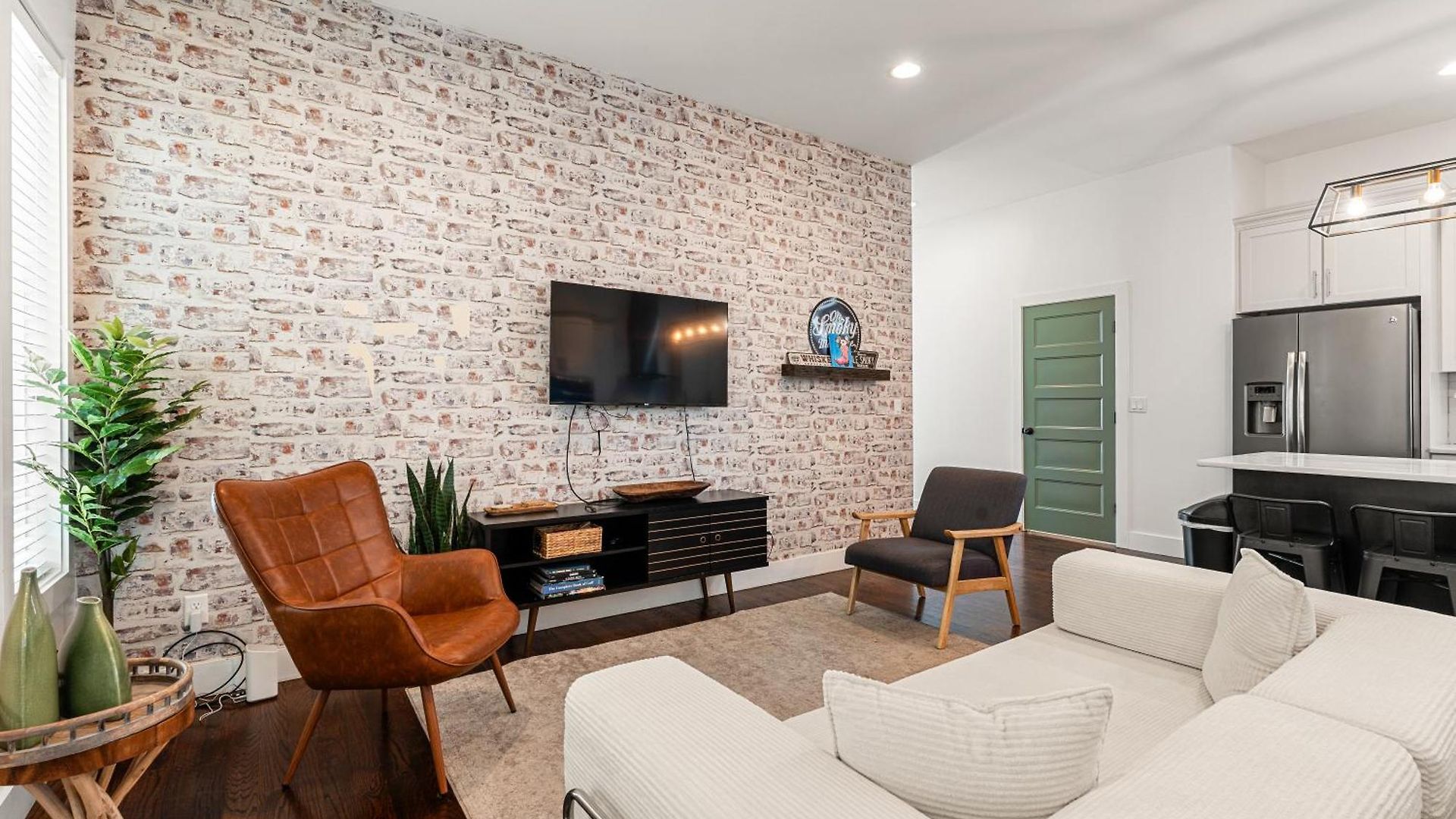 Rooftop Golf Grill And Firepit With Downtown Views Only 8min To Broadway Holiday home