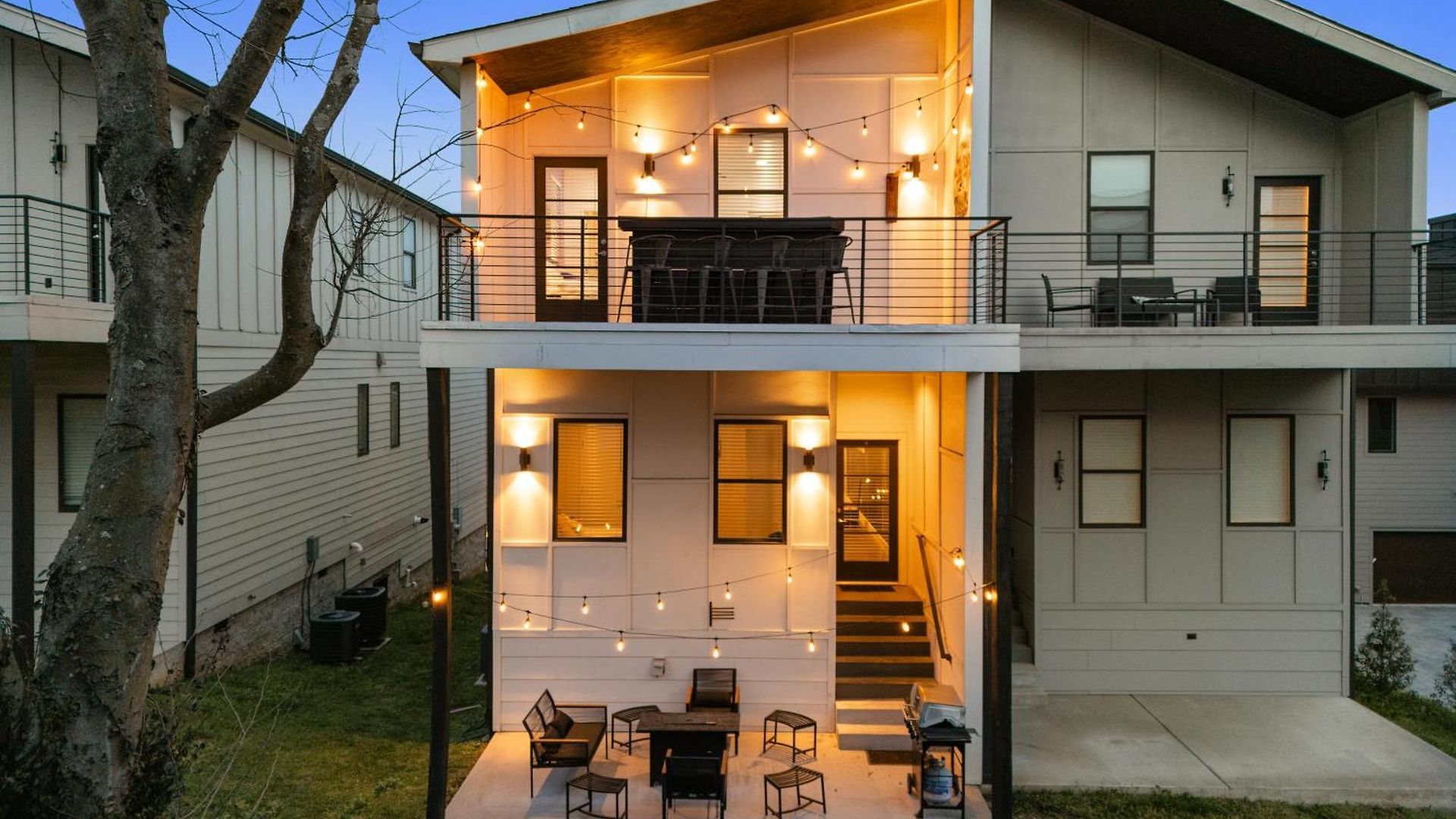 Balcony Bar, Grill & Firepit With A View And Sleeps 16 Only 8 To Broadway