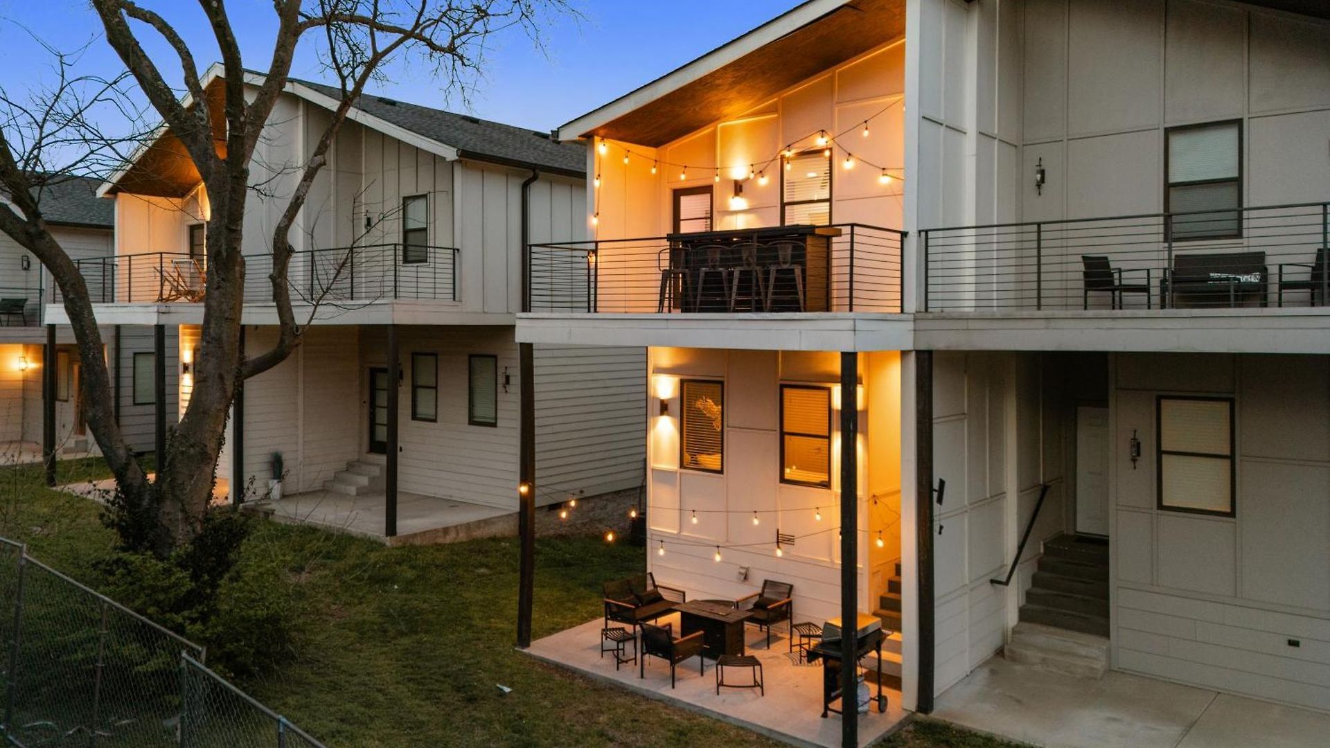Balcony Bar, Grill & Firepit With A View And Sleeps 16 Only 8 To Broadway