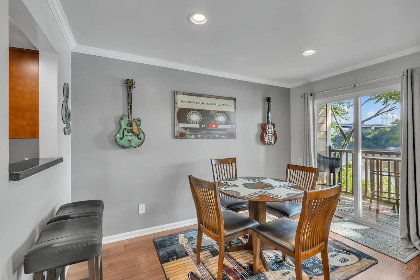 Apartment Nash Music City Condo, Sleeps 6, Walk To Broadway Nashville