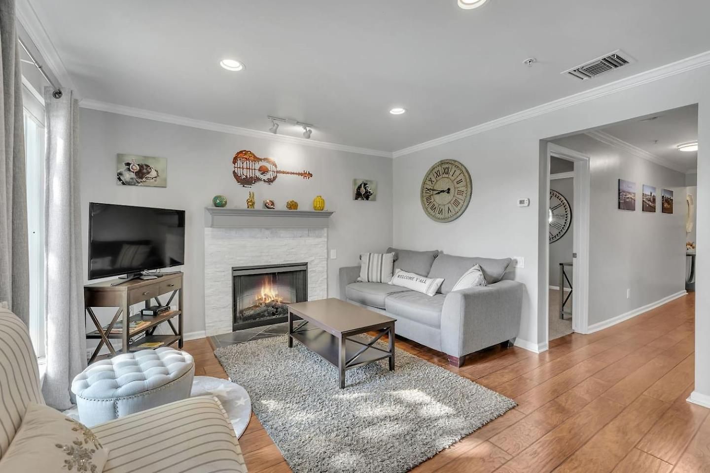Nash Music City Condo, Sleeps 6, Walk To Broadway Apartment