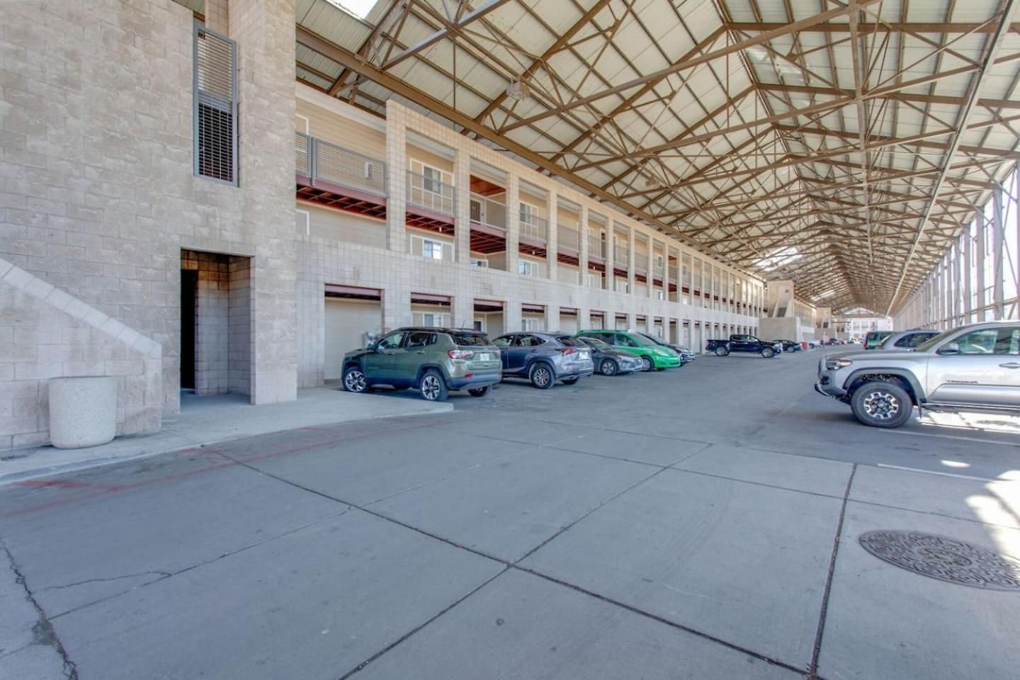 Nash Music City Condo, Sleeps 6, Walk To Broadway Apartment