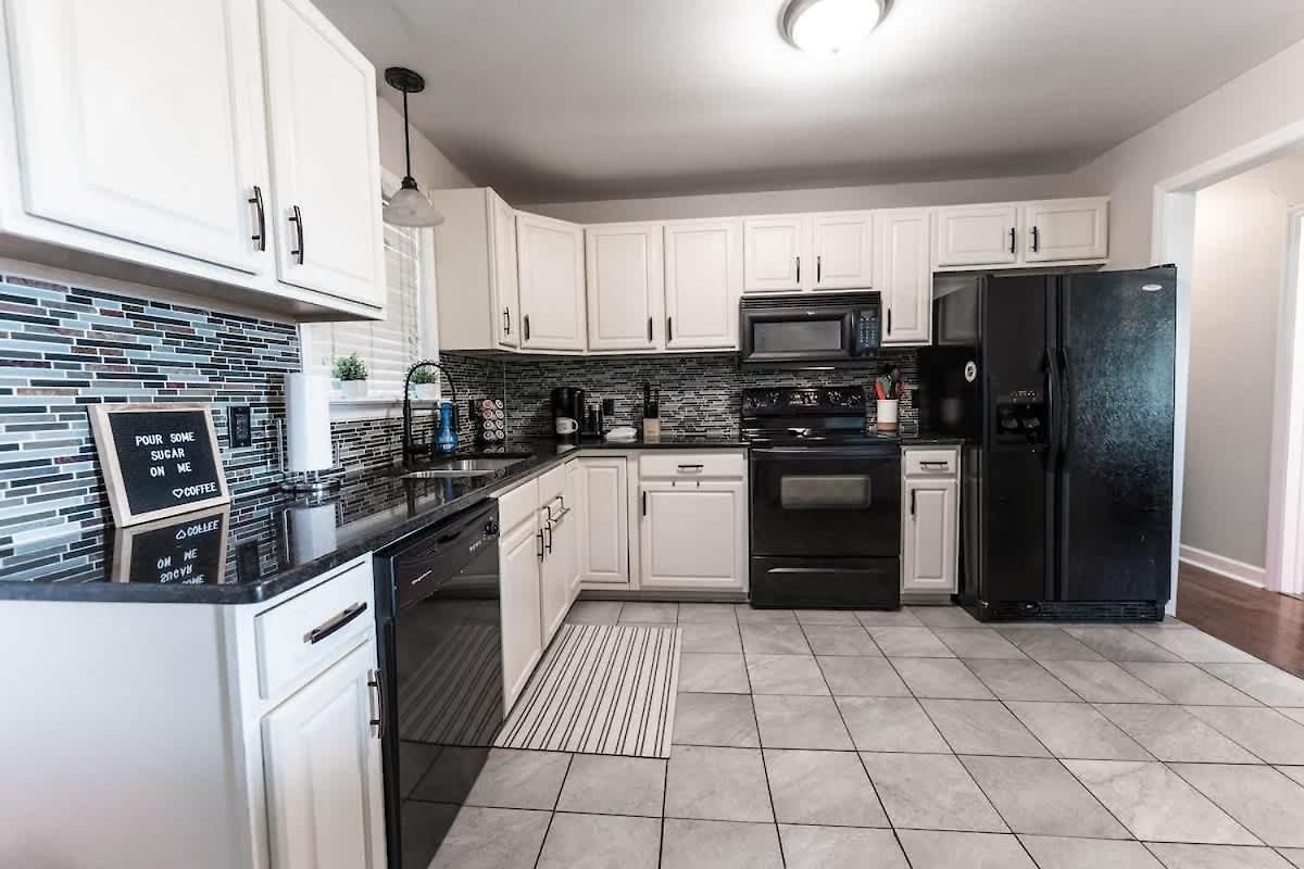 Cozy Retreat 10 Min To Broadway Holiday home Nashville