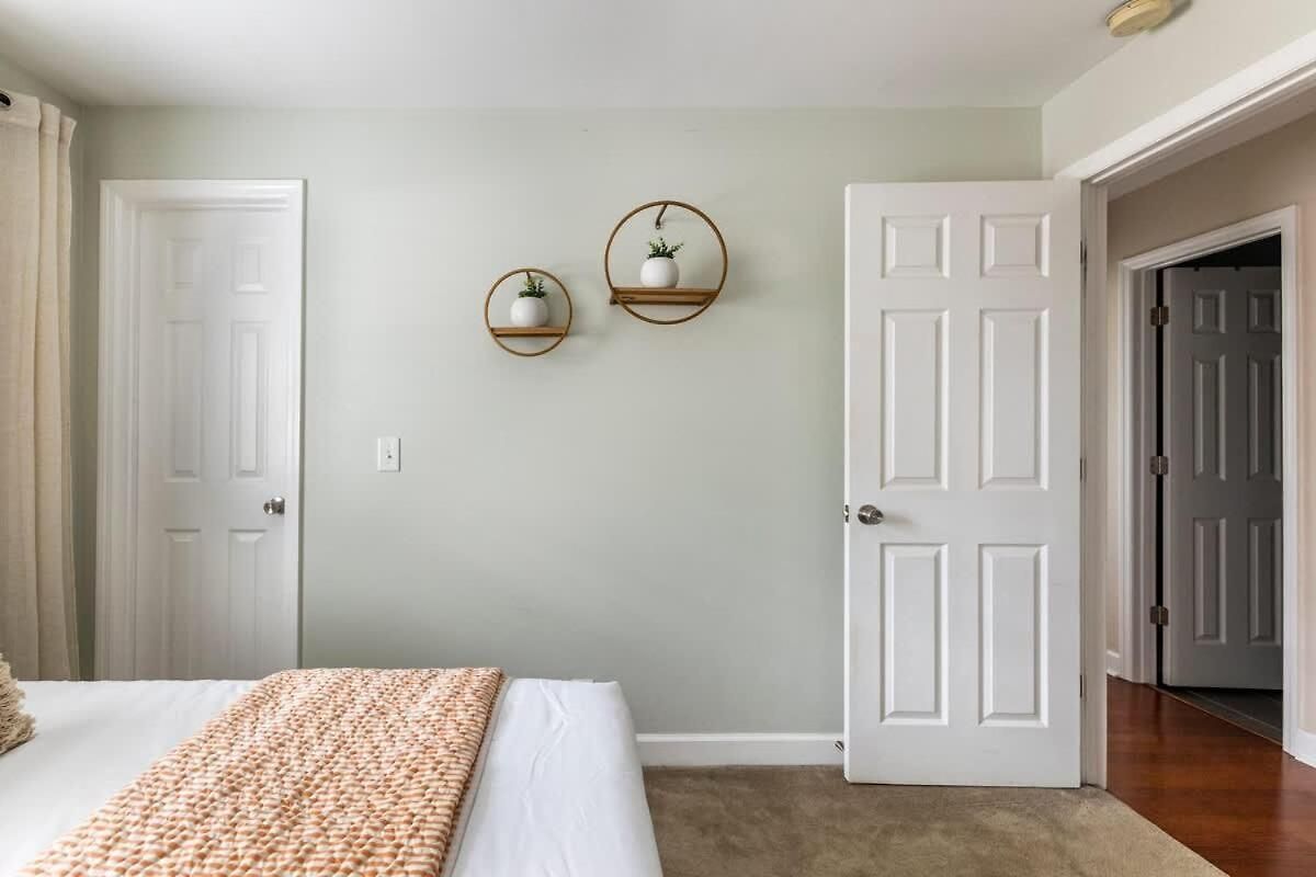 Cozy Retreat 10 Min To Broadway *