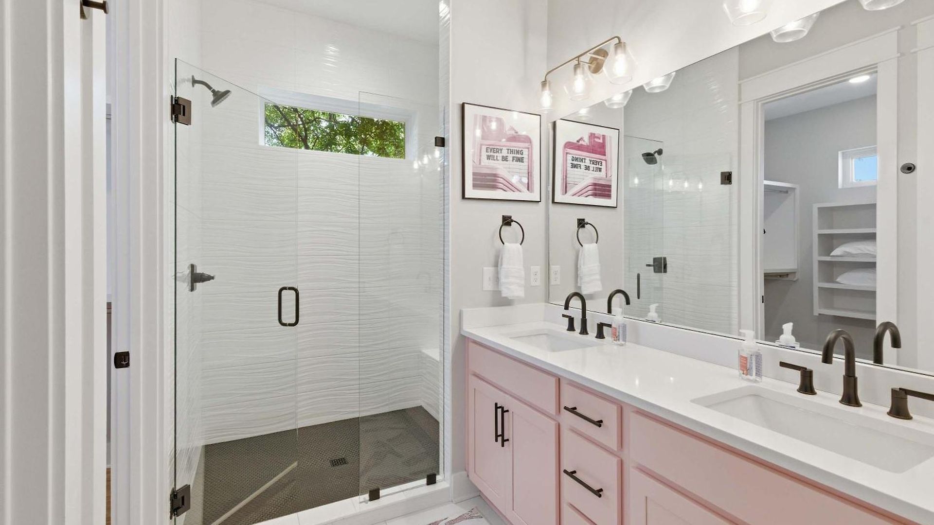 Designer Single Family House-rooftop- Hot Tub Holiday home Nashville