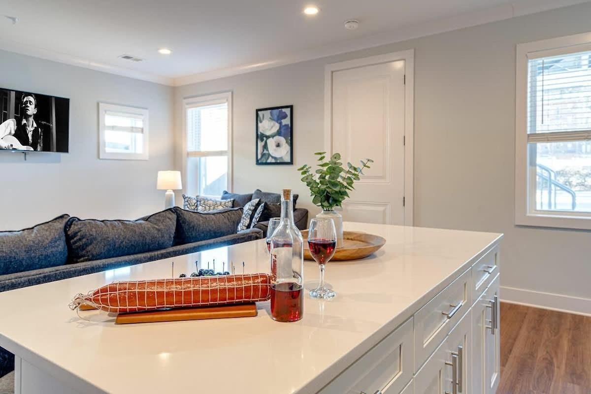 Holiday home Mesmerize Melrose - 5 Mins To Broadway - Rooftop Deck Nashville