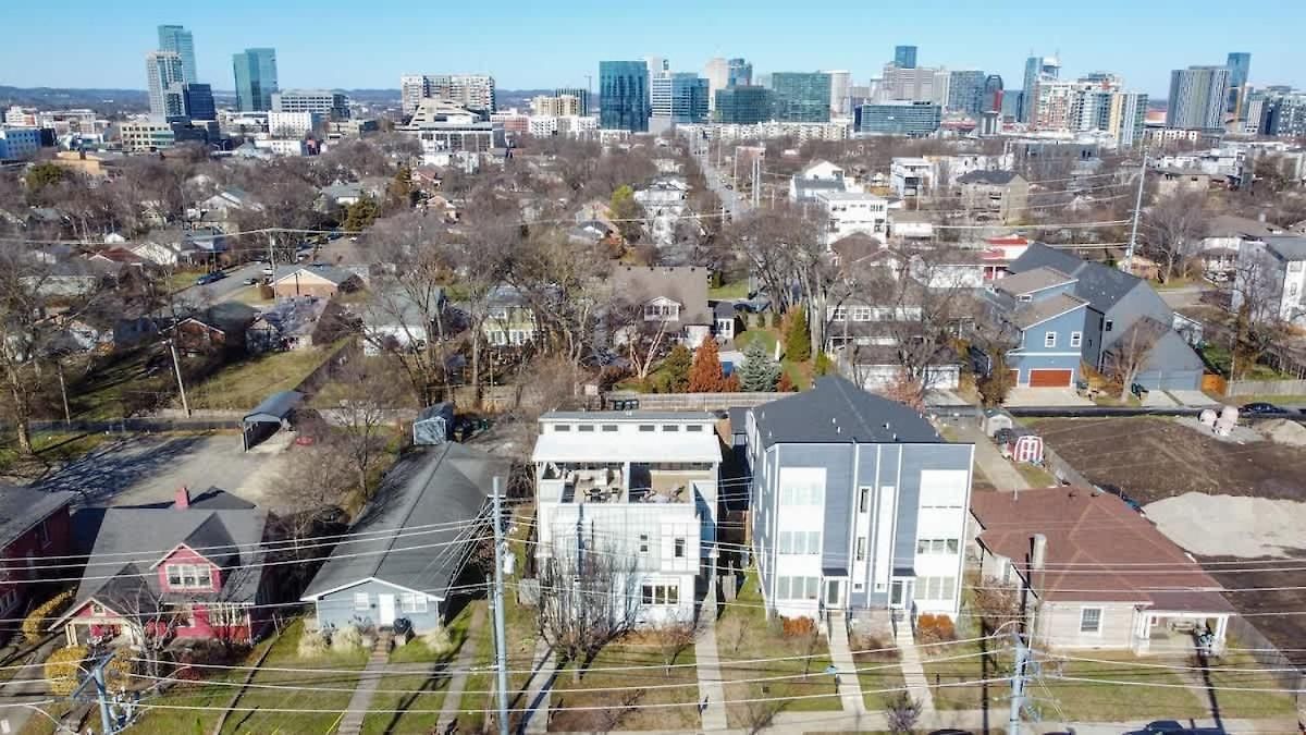 Holiday home Cultured Coach - Music Row - Mins To Downtown *