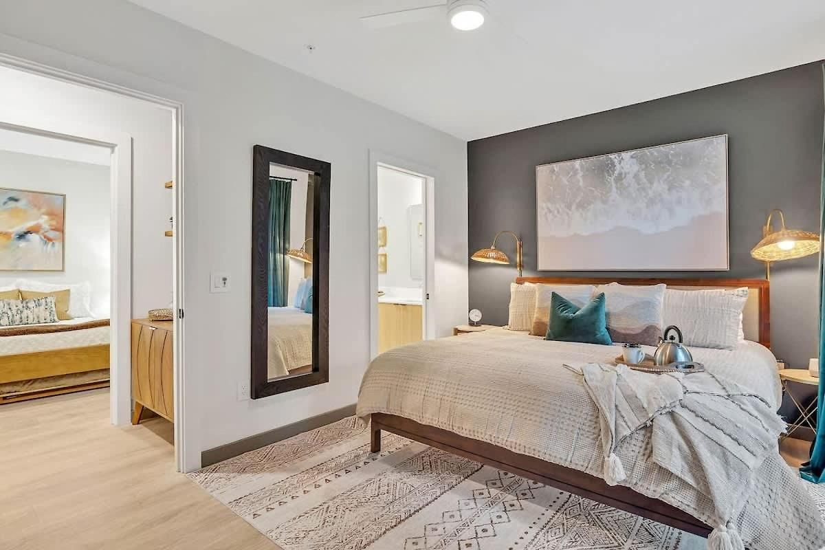 Hyve - Southern Comfort - Walk To Broadway Holiday home