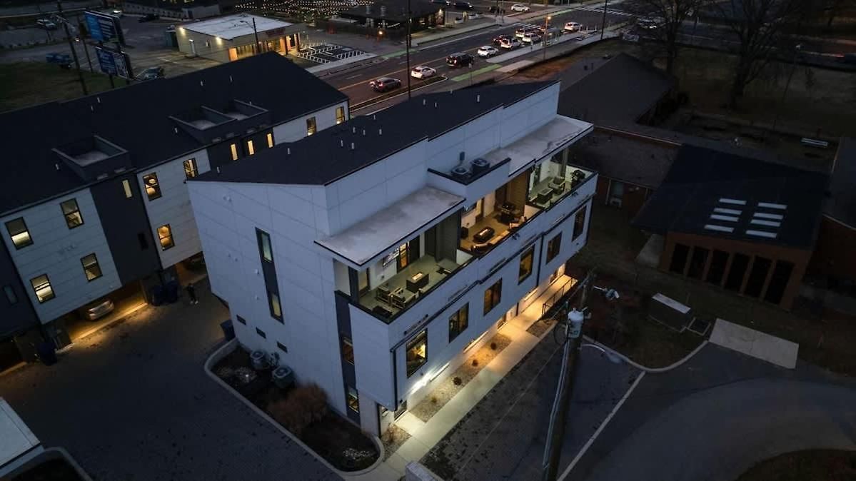 Luxe-broadway Getaway-heart Of Gulch-mins To Broadway Holiday home Nashville