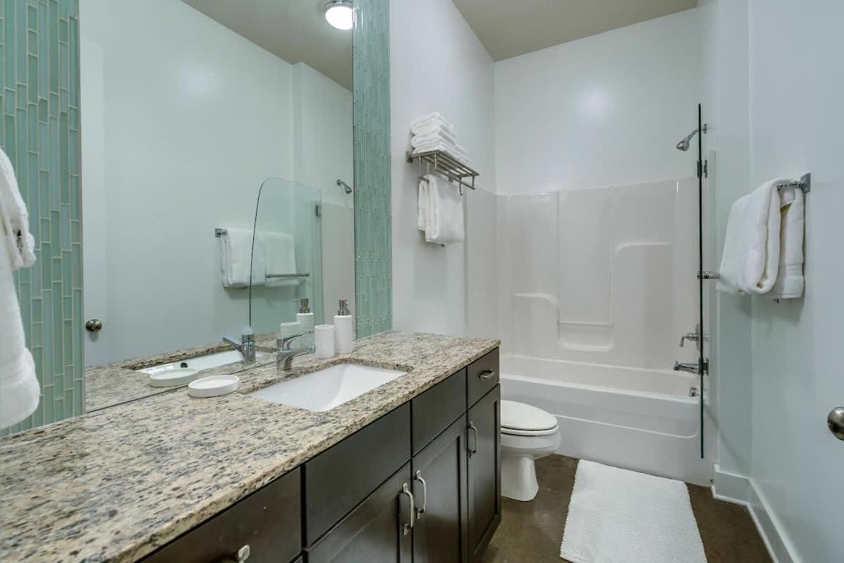 Lofts At 30th -horizon- 2 Bedroom Executive