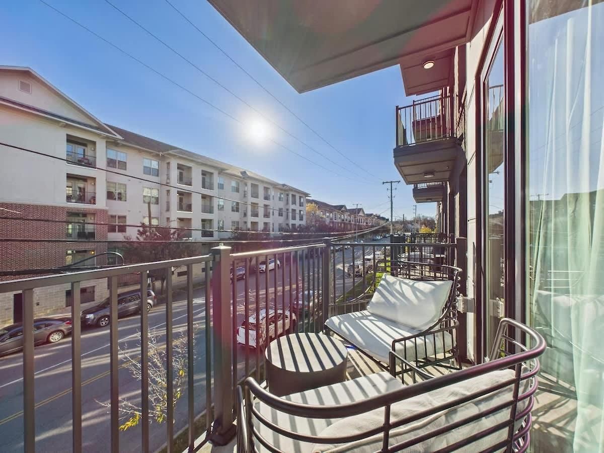 Holiday home Riffs - 2 Unit Odyssey Combo - Heart Of Midtown