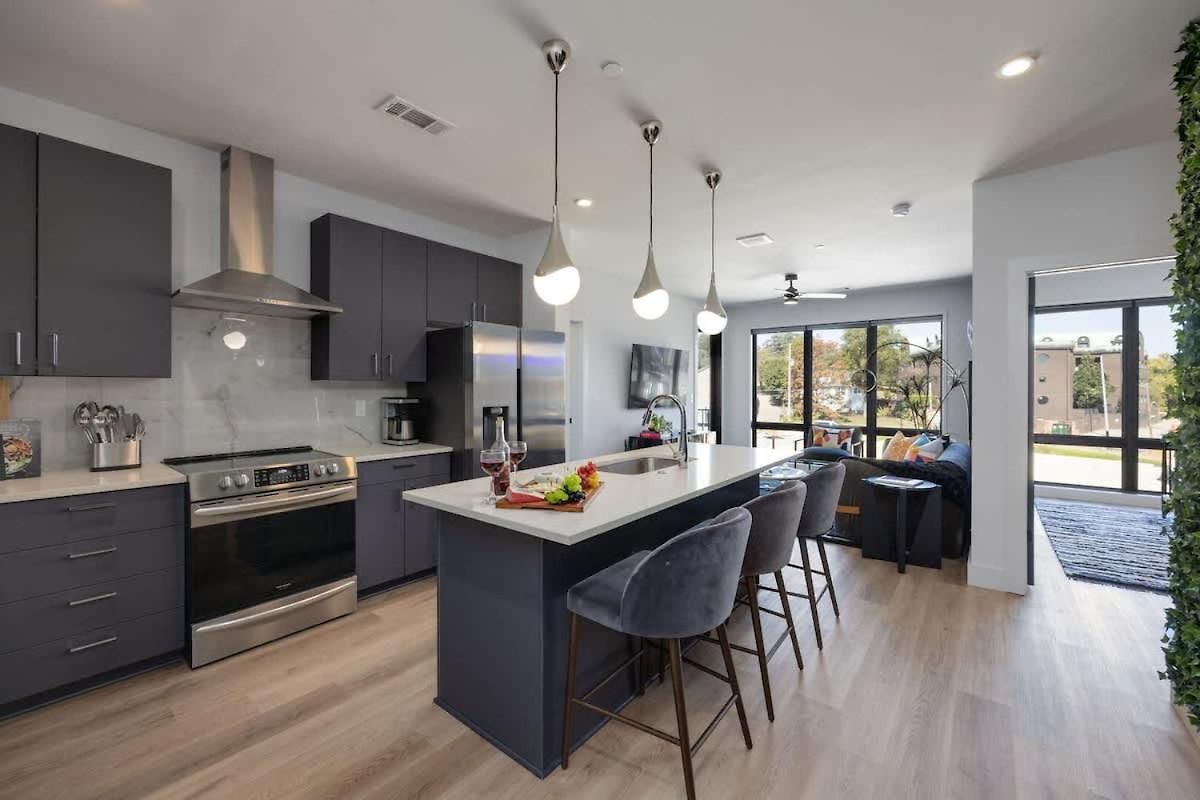 Holiday home Penthouse Blues-odyssey-pool & Gym-mins 2 Broadway Nashville