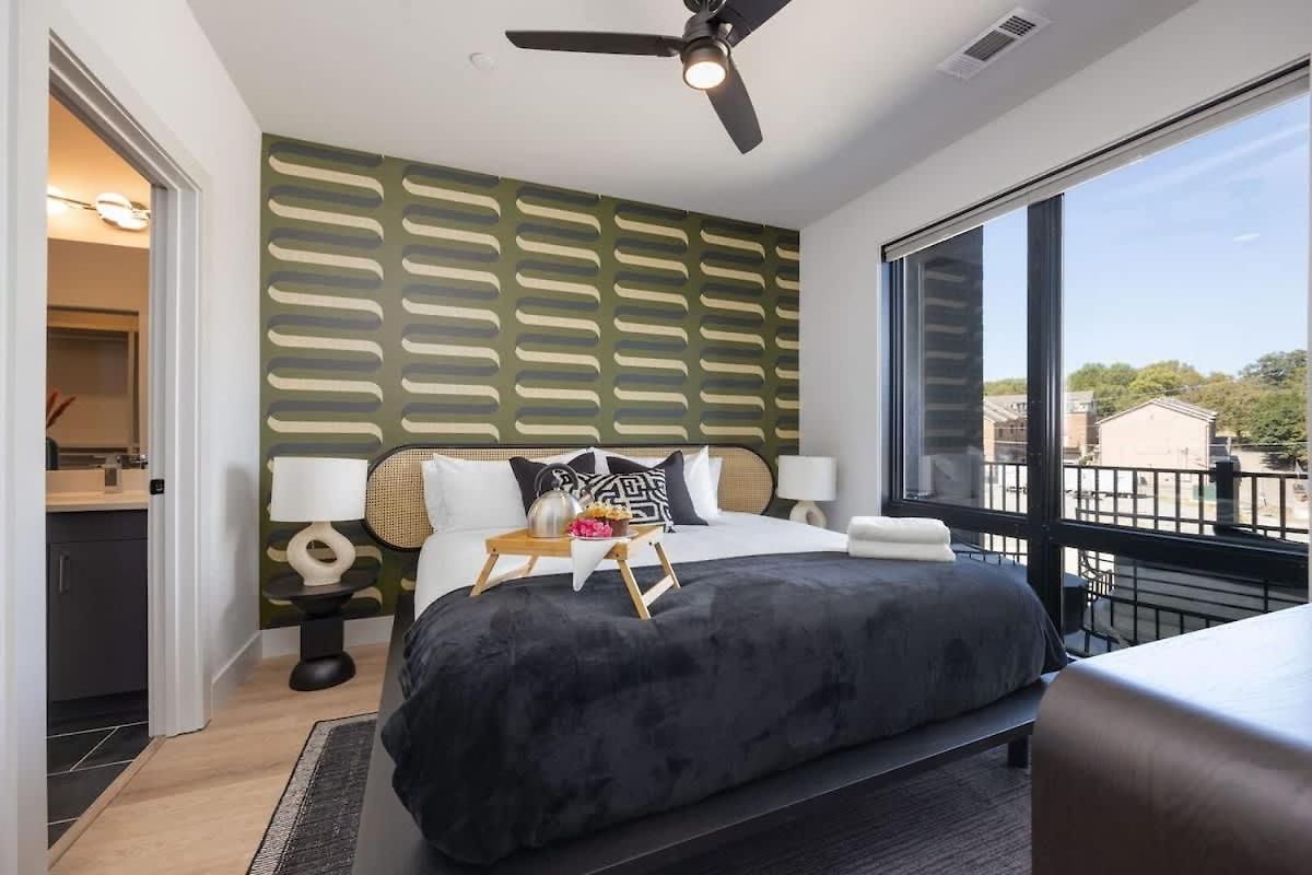 Penthouse Blues-odyssey-pool & Gym-mins 2 Broadway * Nashville