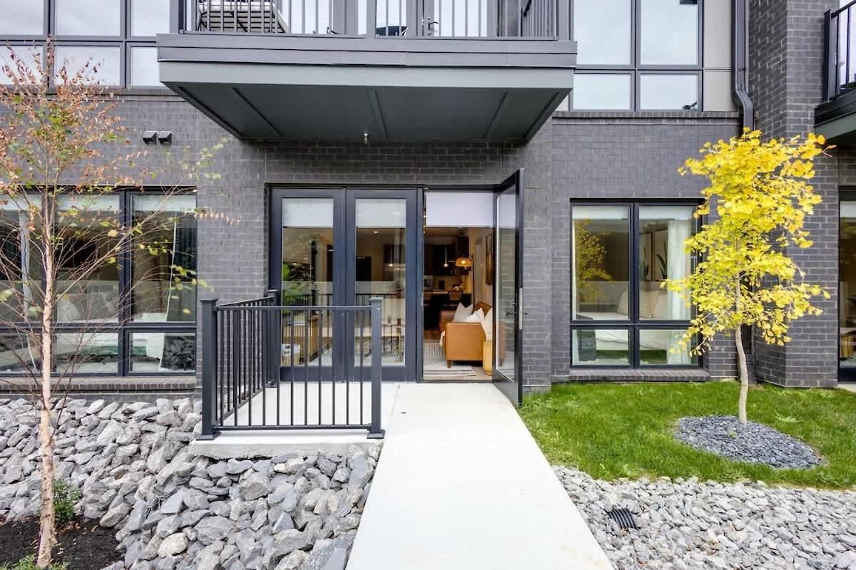 Savanna - Heart Of Midtown - Odyssey At The Park *