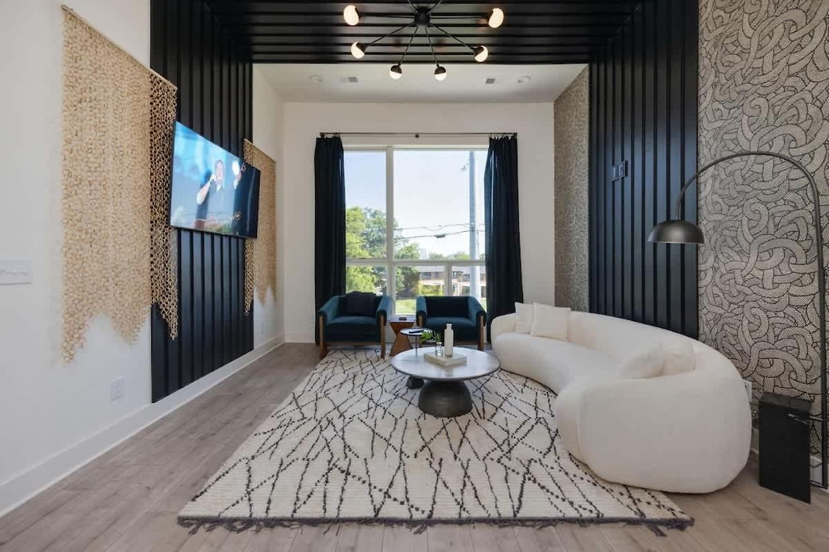 Luxe-elevate-modern Luxury-stunning Views Holiday home