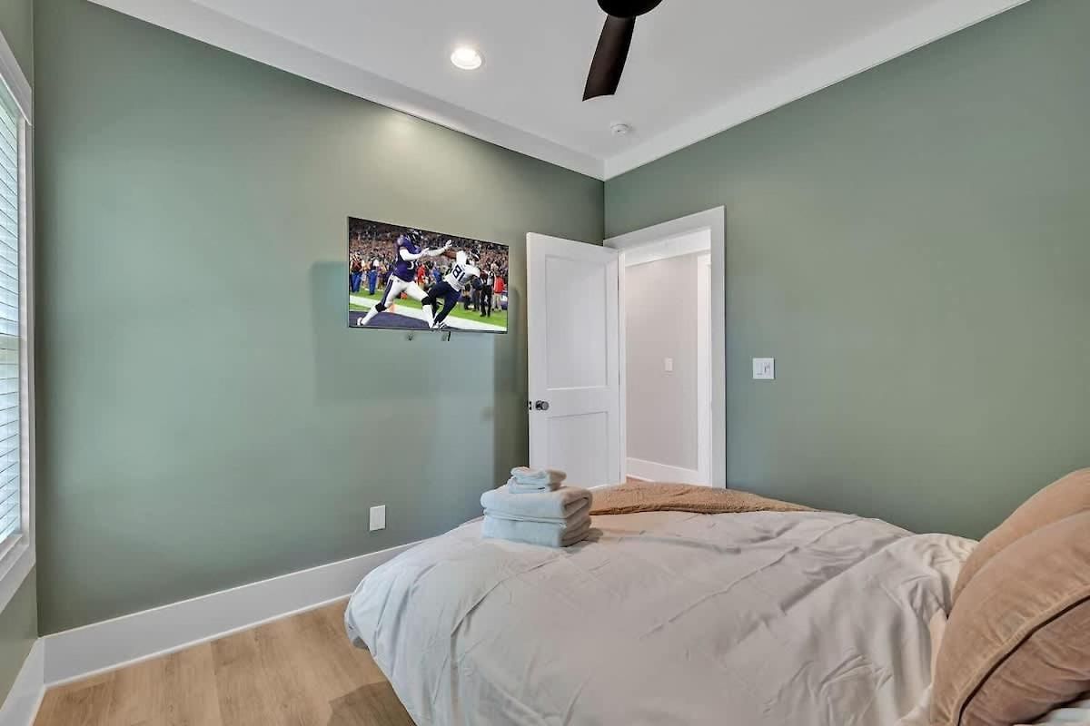 Holiday home Alto-private Rooftop Deck-8 Mins To Broadway