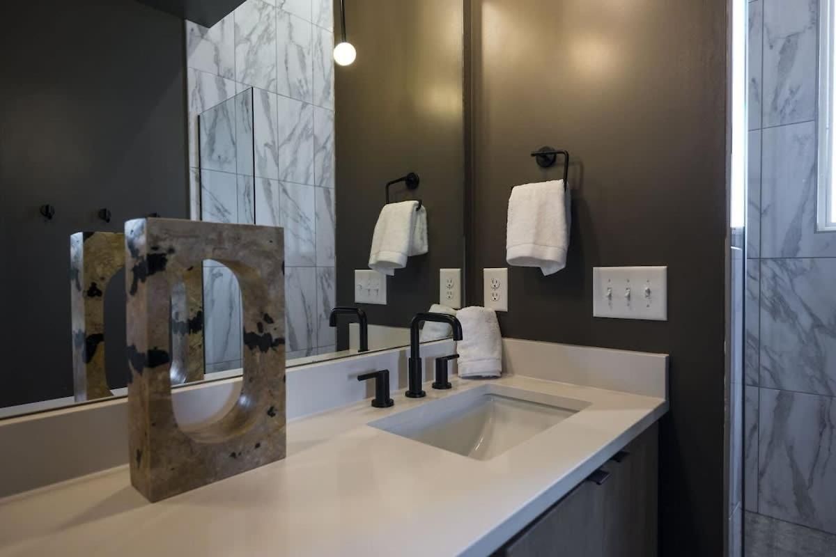Luxe-elevate-modern Luxury-stunning Views Holiday home *