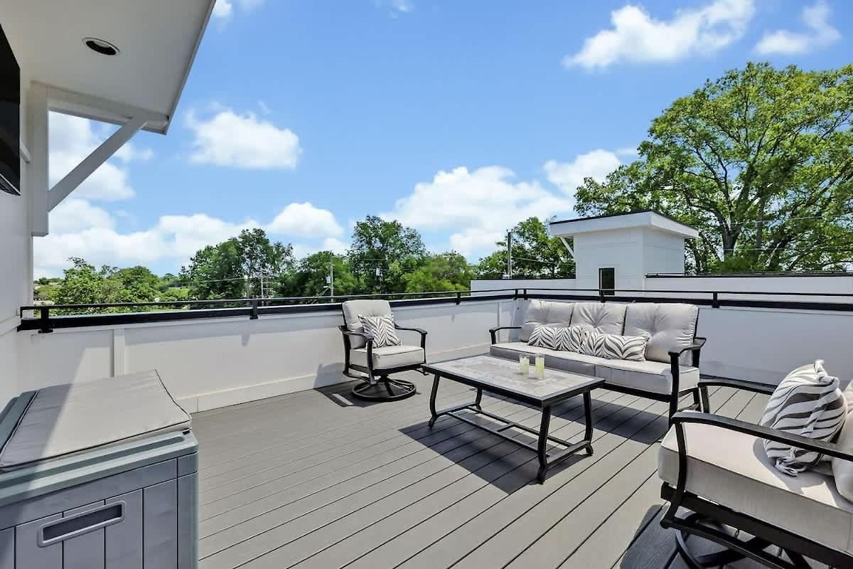 Holiday home Soprano - Private Rooftop - 8 Mins To Broadway Nashville