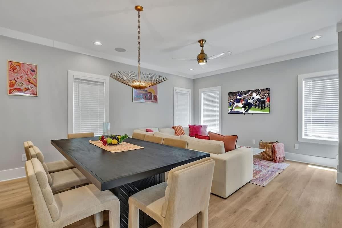 Holiday home Resonant - 2 Townhomes - 2 Private Rooftop Decks *