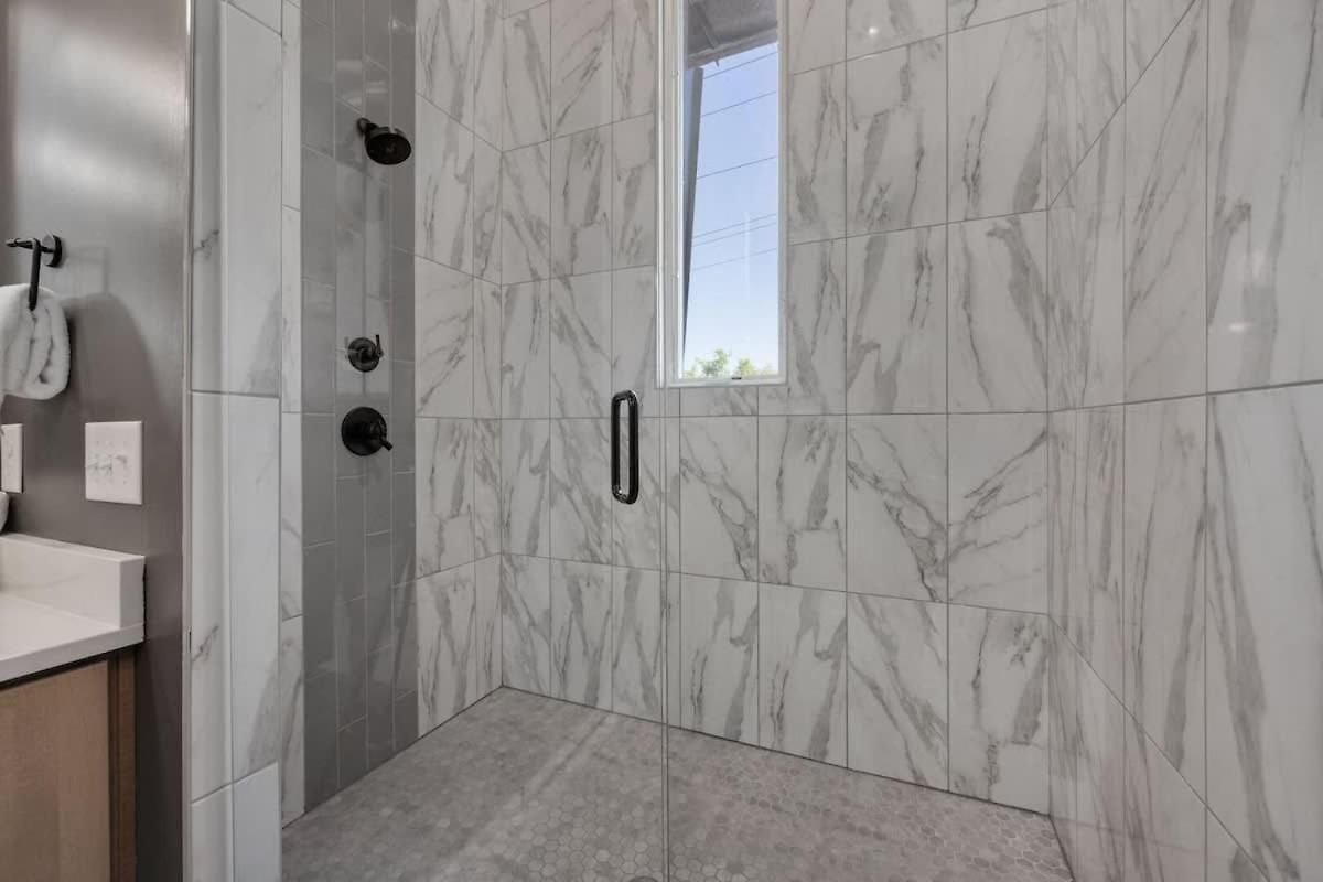 Enchant - Stunning Views - Modern Luxe Nashville