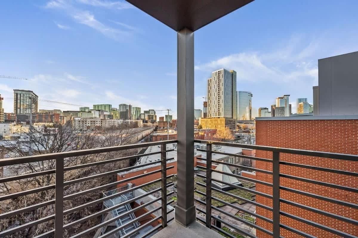 Hyve - Tropical Penthouse - Pool & Gym Holiday home Nashville