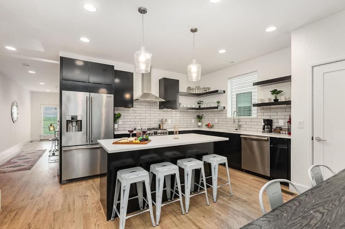 Holiday home Hurst House - 4 Stylish Homes - Mins To Germantown Nashville