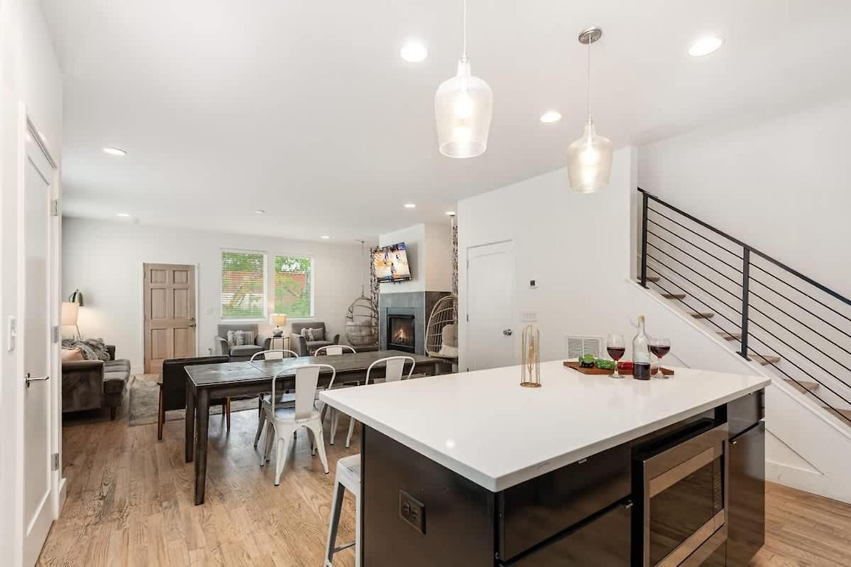Citrine-private Patio & Balcony-near Germantown Nashville