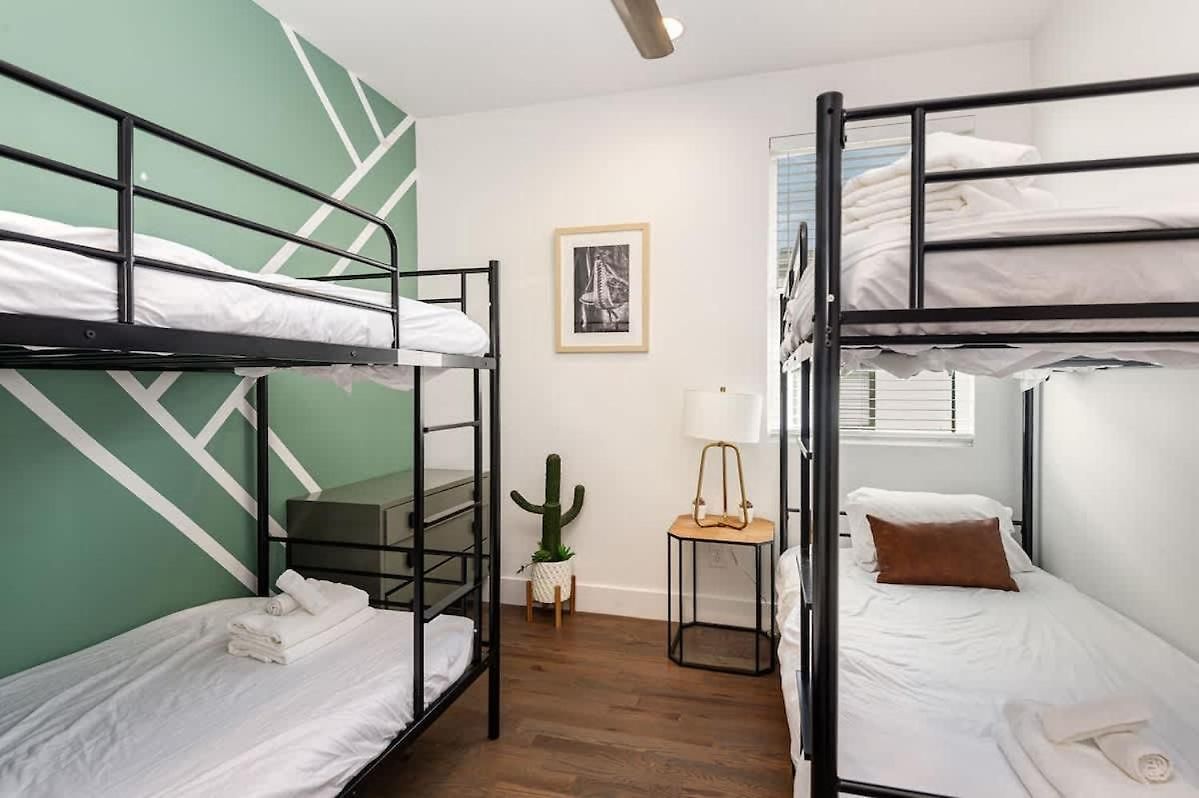 Double Time - Ping-pong Table - Mins To Germantown * Nashville