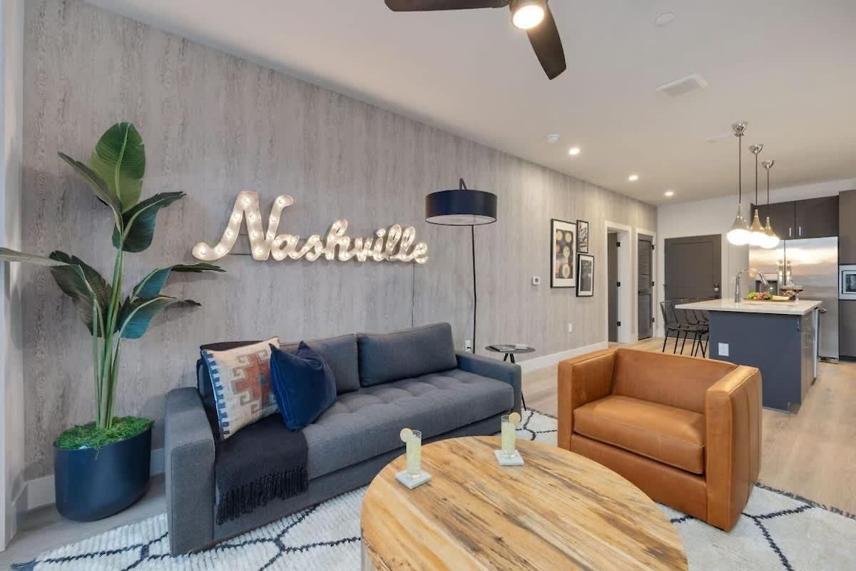 Twin Notes - Odyssey - 2 Units - Mins To Broadway *