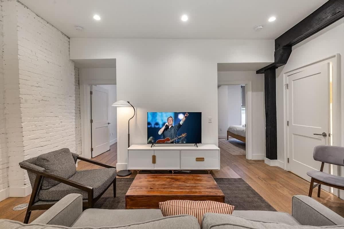 The Saddlery-frequency-2 Units-walk 2 Broadway * Nashville