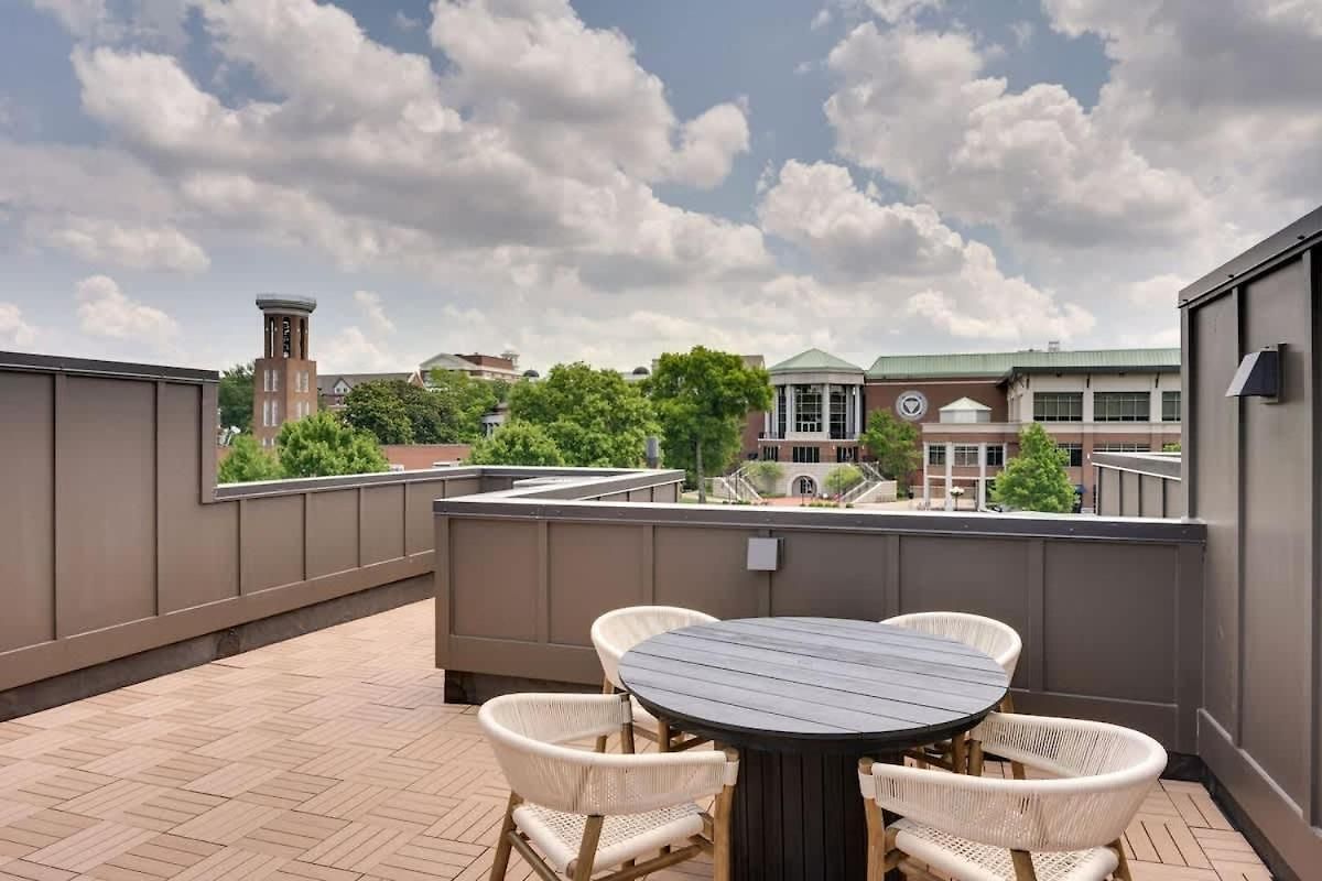 Eclipse - Ultra High End Finishes - Rooftop Patio *