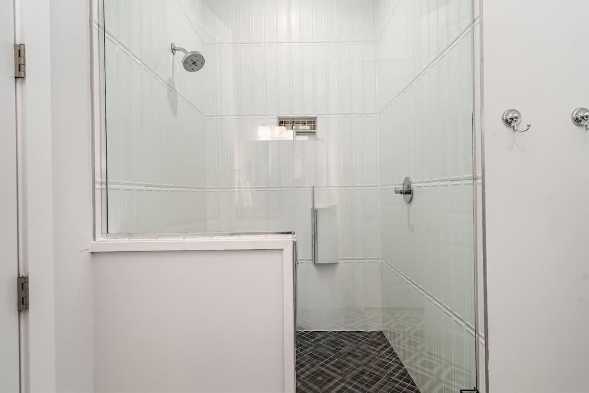 The Acklen-private Balcony-4 Mins To Broadway