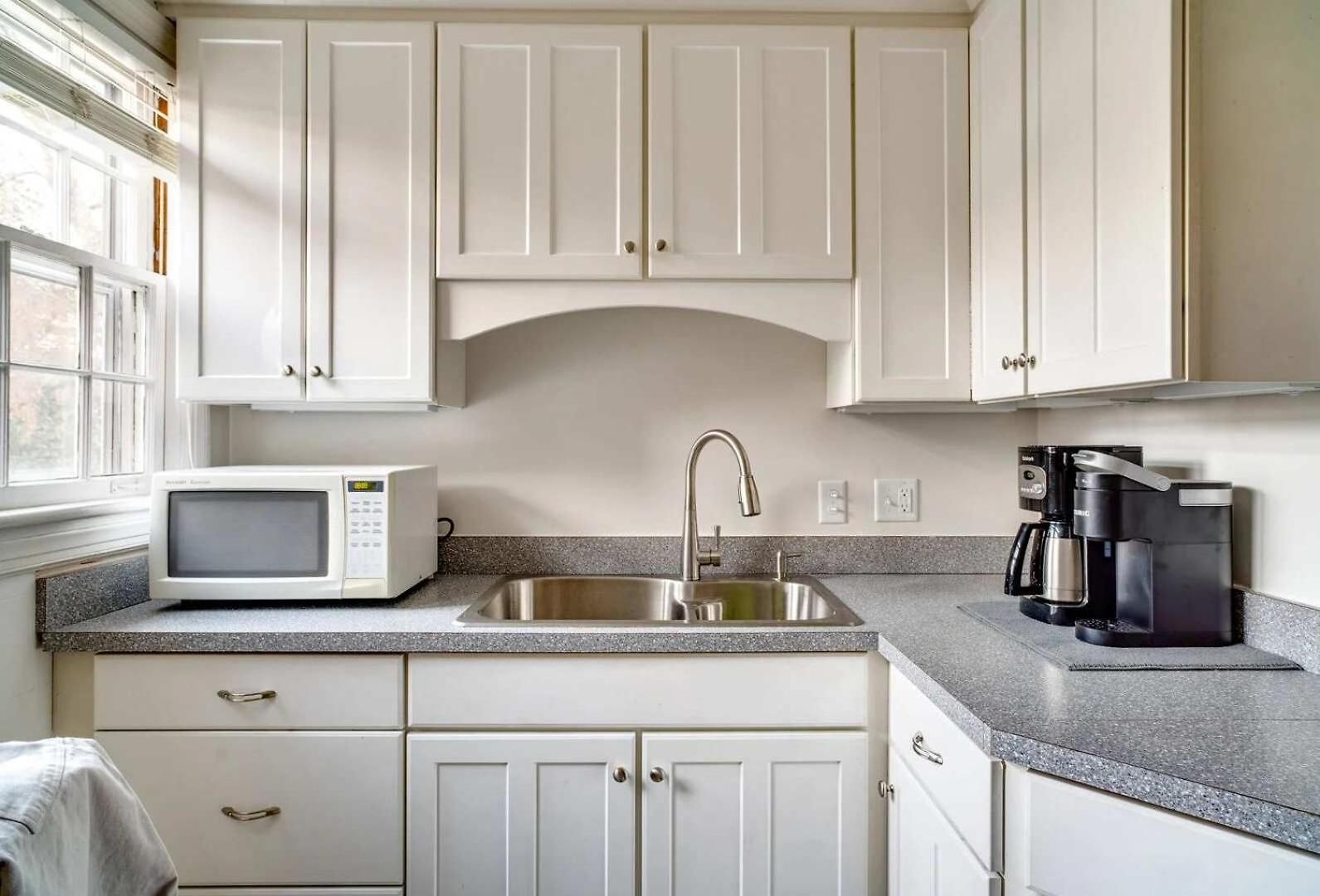 Rhythm - Walk To 12 South - Mins To Broadway Holiday home Nashville