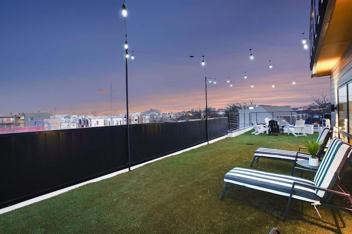 Sunset-expansive Patio & Hot Tub-mins To Broadway Holiday home