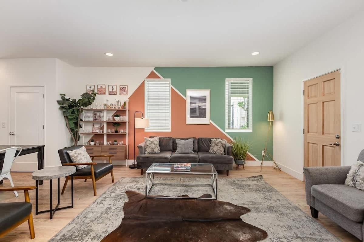 Holiday home Hurst House - 4 Stylish Homes - Mins To Germantown *