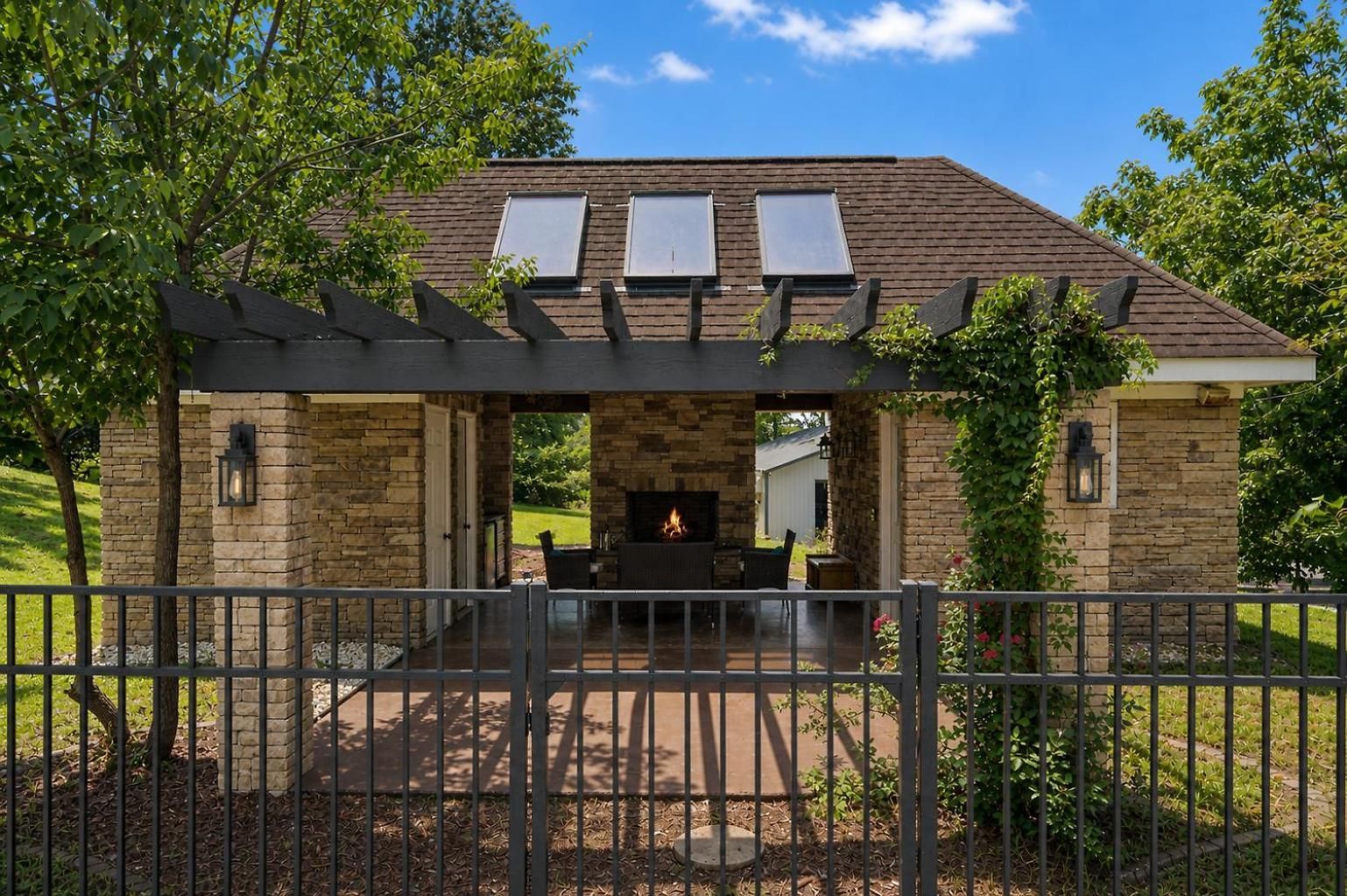 Copperline Ranch 60 Acre Estate Former Kenny Rogers Holiday home