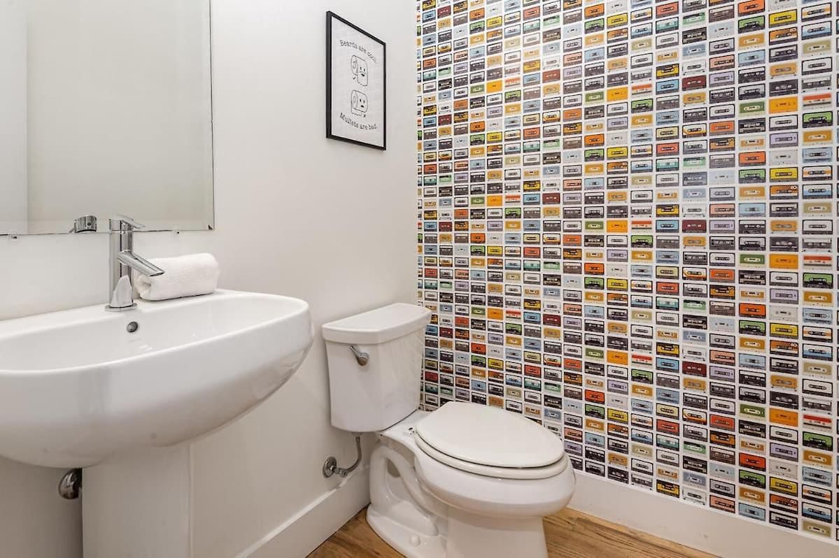 Hurst House - 4 Stylish Homes - Mins To Germantown Holiday home *