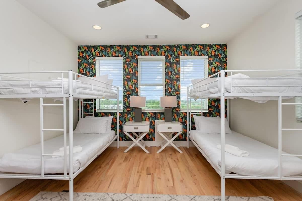 Hurst House - 4 Stylish Homes - Mins To Germantown