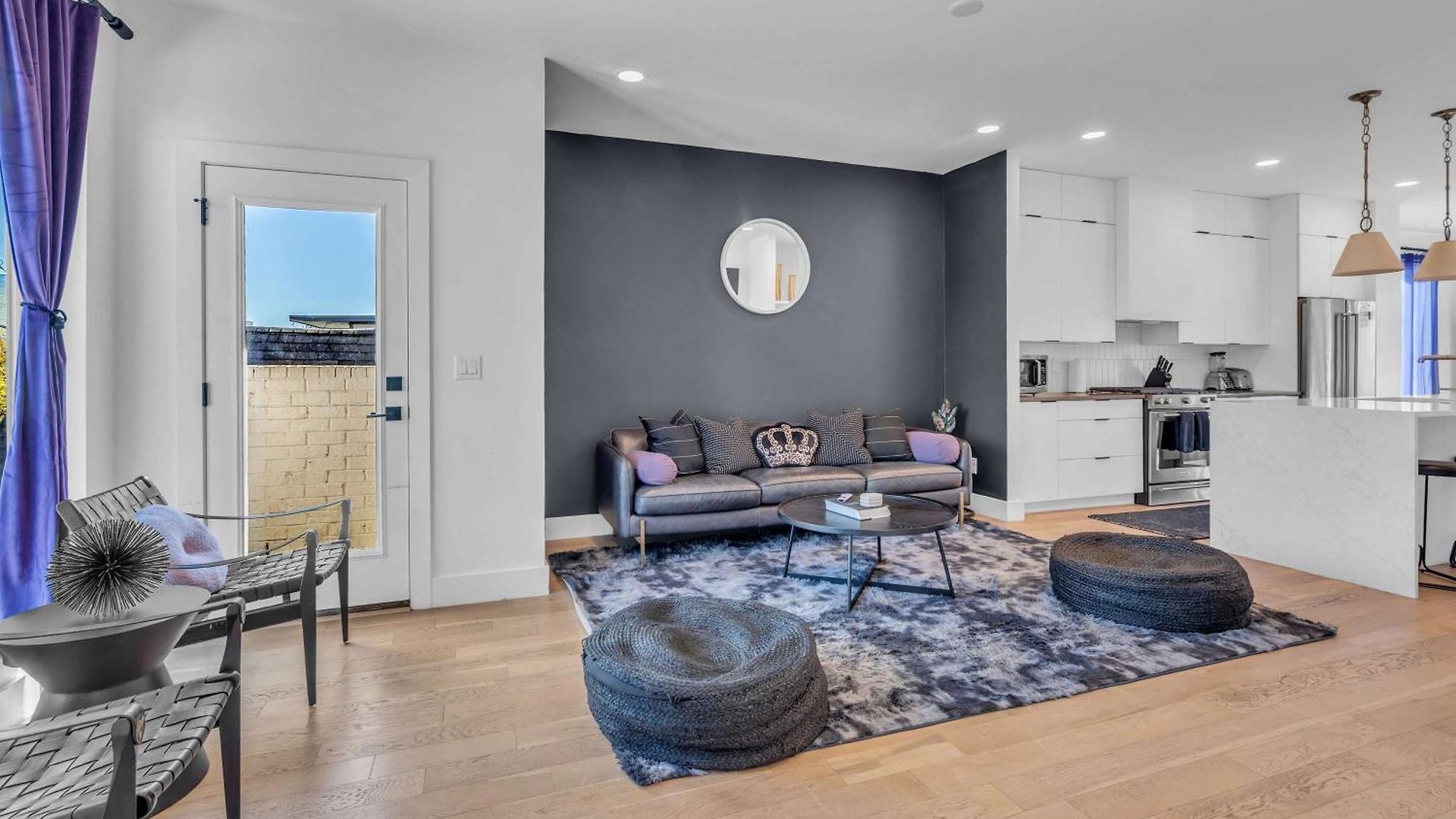 Spacious - 2 Homes, 15 Guests