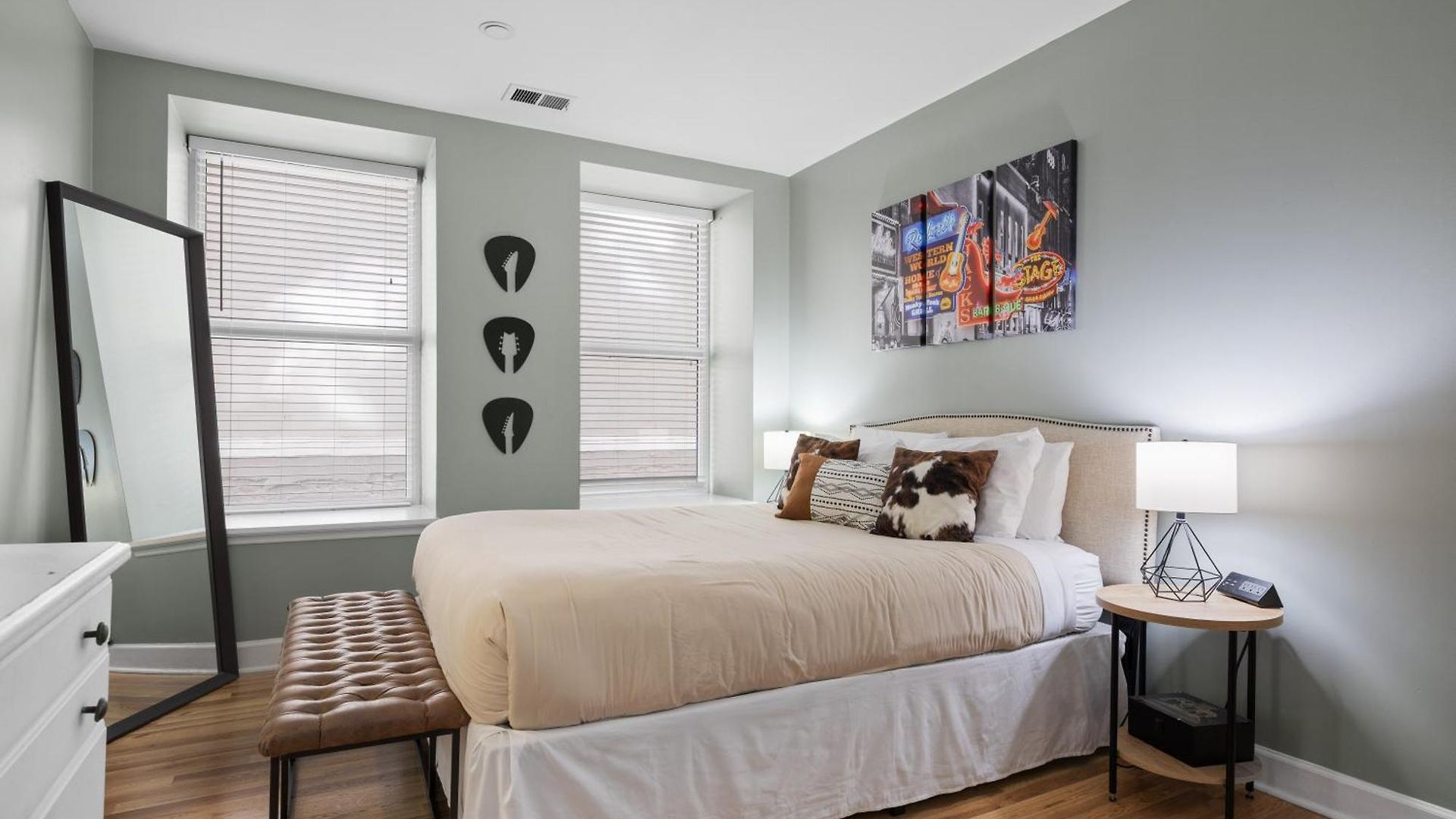Historic Honky Tonk Hideaway Apartment Nashville