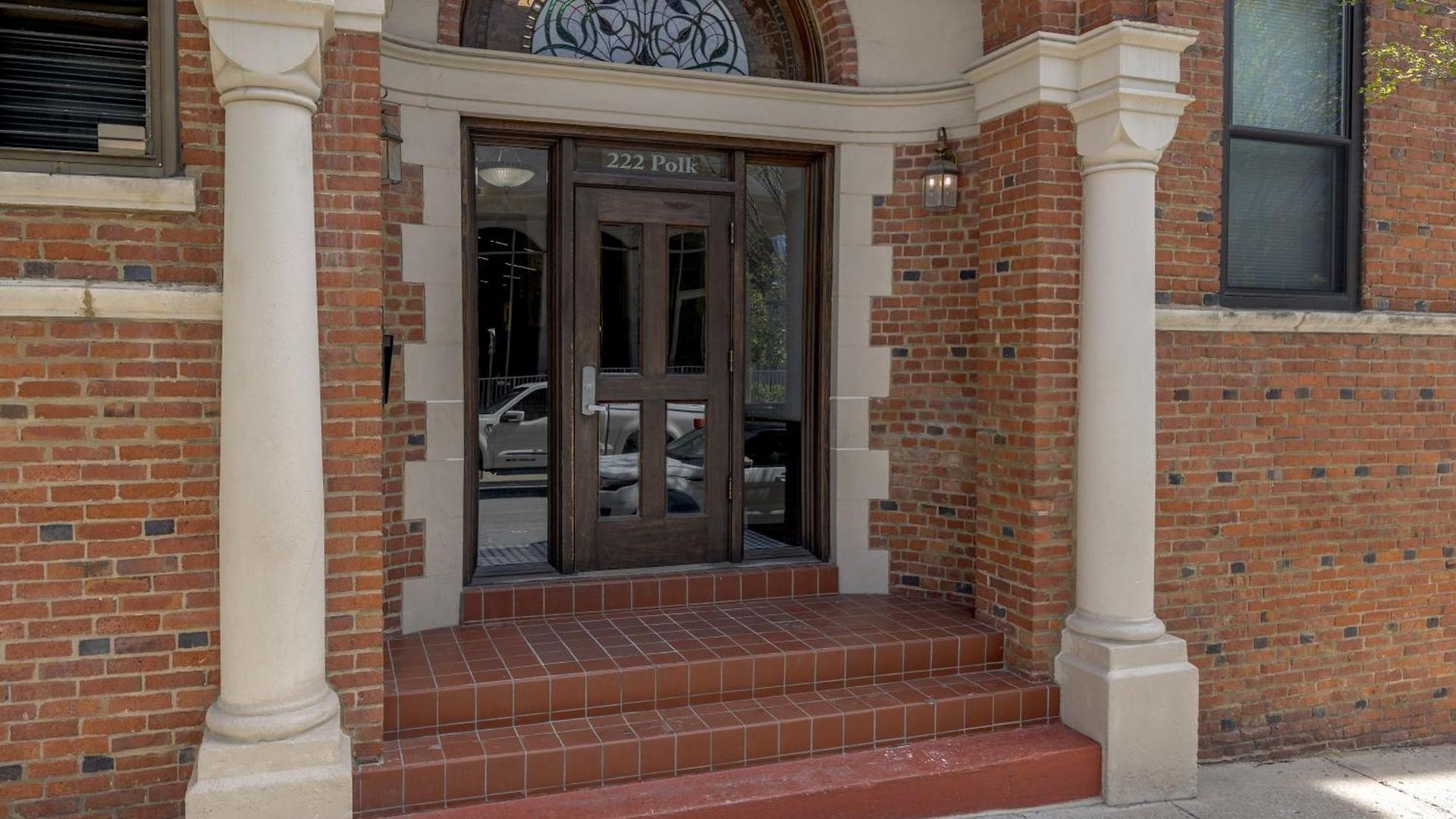 Historic Honky Tonk Hideaway Apartment